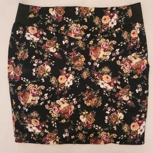 Seduction mini skirt, size L